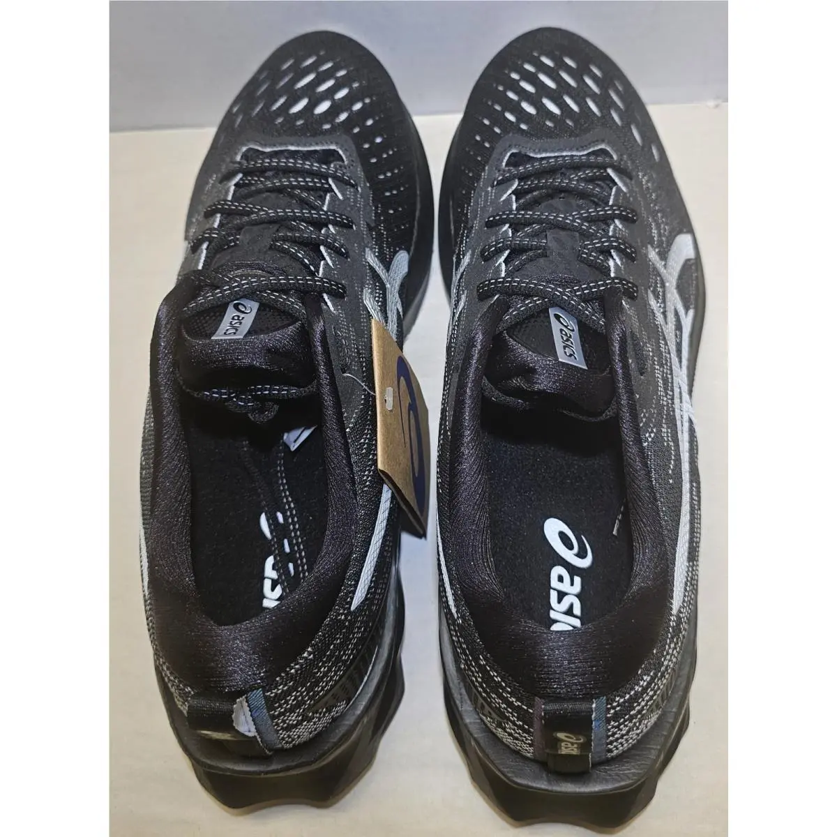Asics shoes - ASICS Novablast - Novablast - 1011B192-001 - Black/Pure Silver 17