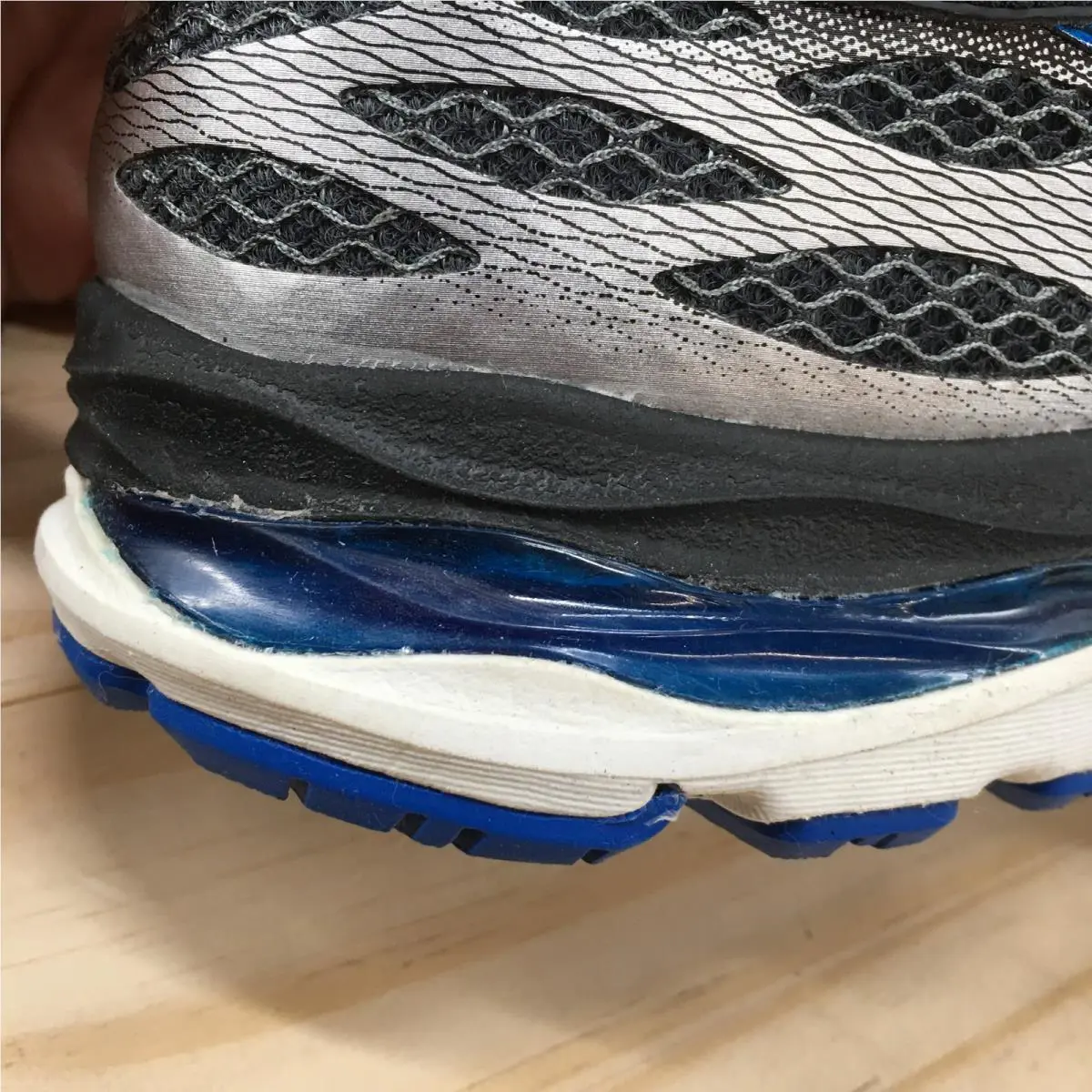 Asics shoes - Multicolor 3