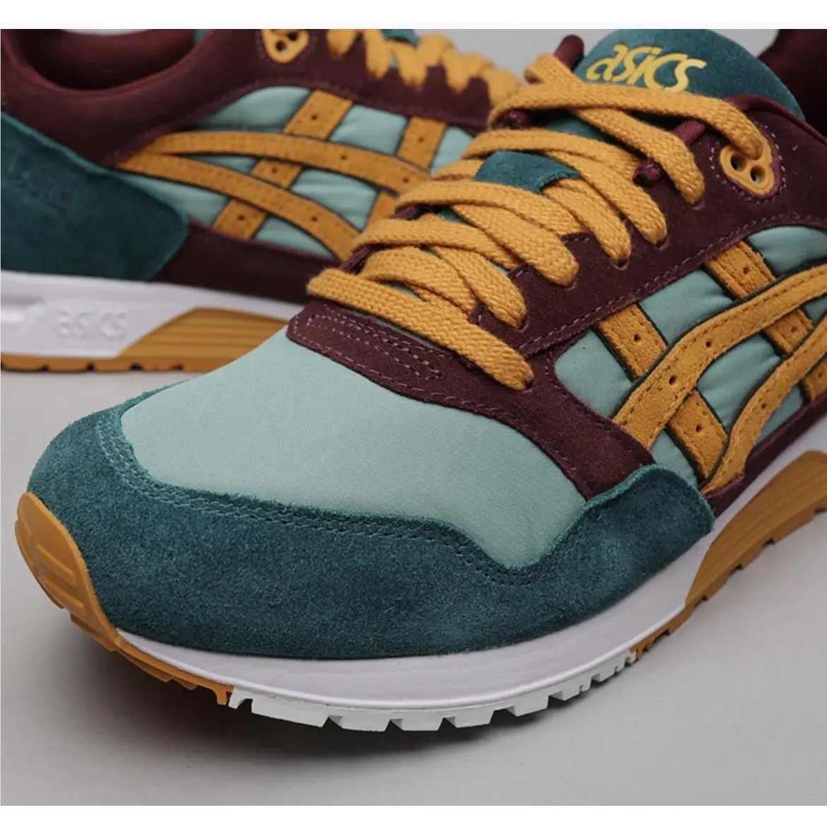 Asics shoes - ASICS Gel Saga - Gel Saga - 1191A141-300 - Green 2
