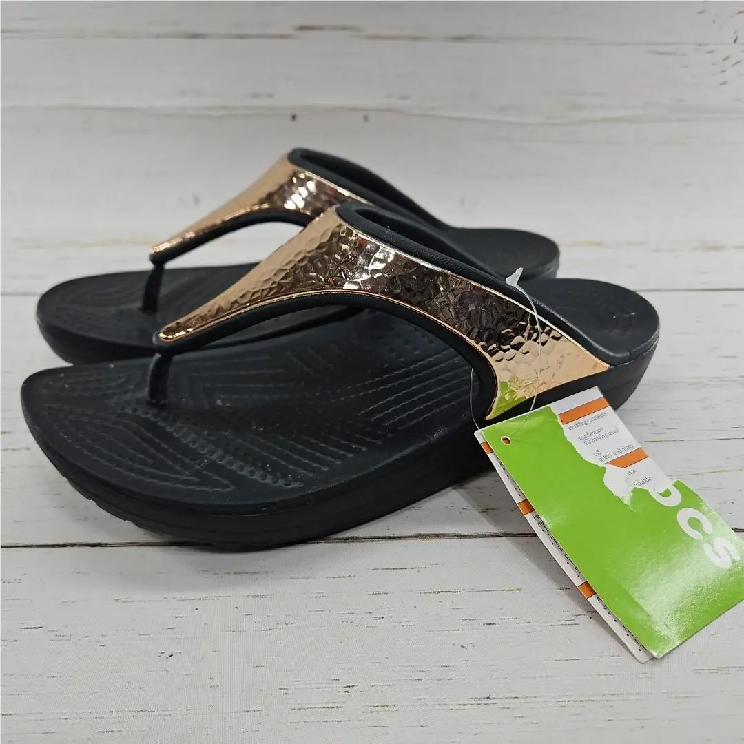 Crocs Sloane Hammered Womens 9 Rose Gold Flip Flop Casual Slip On Thong Sandals