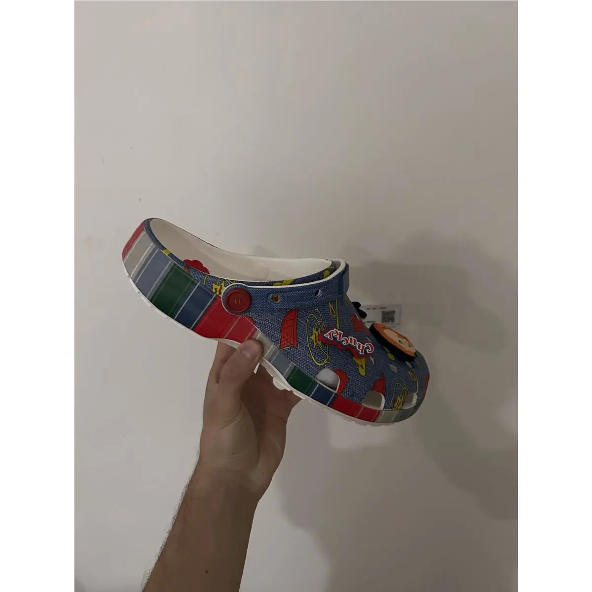 Men`s Size 12 Crocs Chucky Classic Clogs Blue White Red Yellow Orange