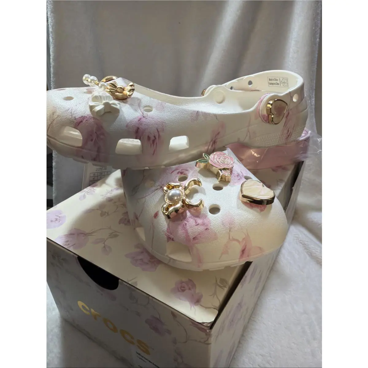 Womens Loveshackfancy x Crocs Classic Ballet Flat - Oyster Size 8