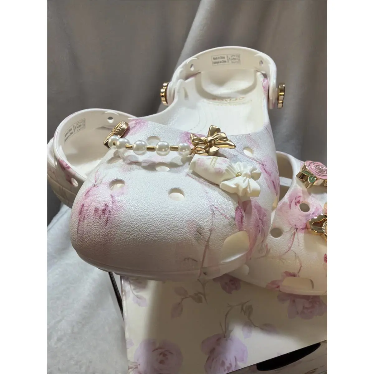 Crocs shoes - LoveShackFancy x Crocs - LoveShackFancy - White, Pink 2