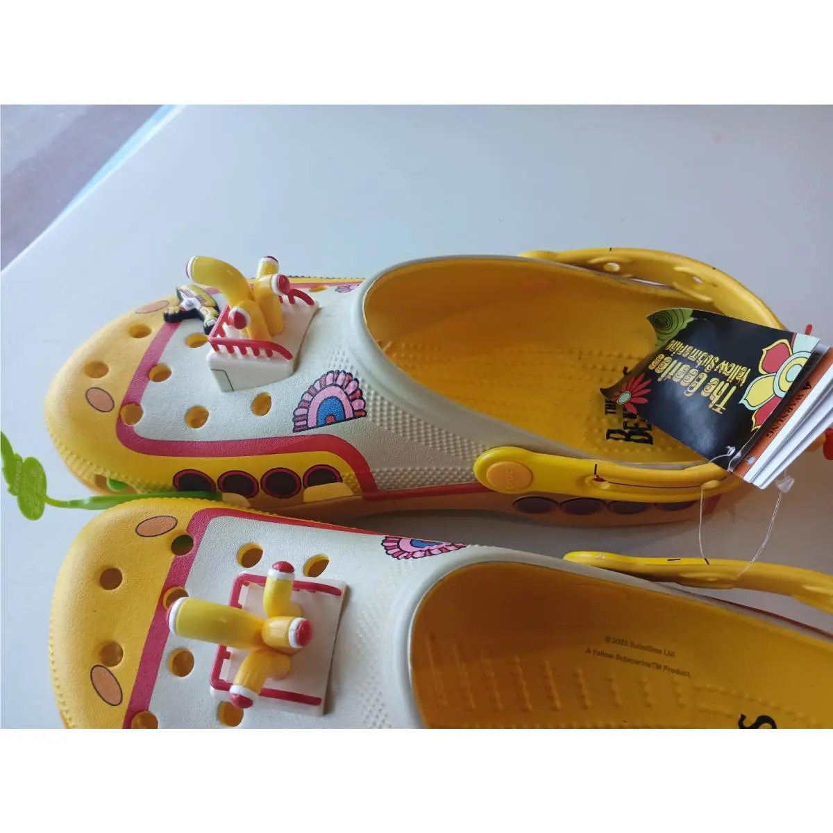 Crocs shoes - Crocs Classic Clog - Classic Clog - Yellow 7