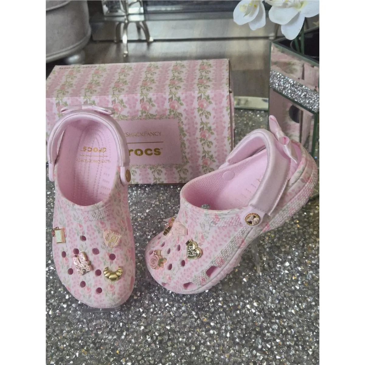 Crocs shoes - PINK MILK 0