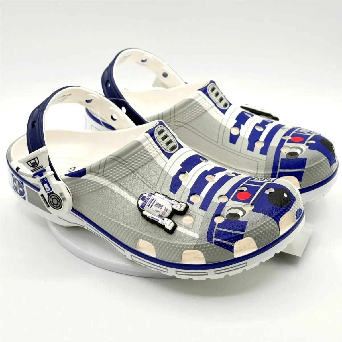Crocs Star Wars R2-D2 Mens Size 5 Womens 7 Classic Clog 211490-90H