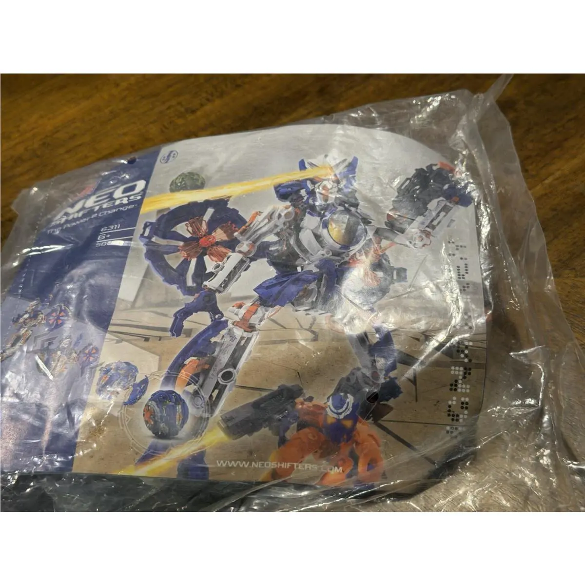 Mega Bloks Neo Shifters 6311 Magna Rex Figure Packaged Set