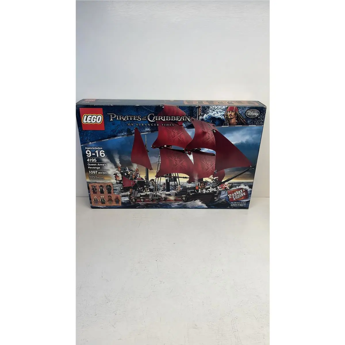Lego 4195 Pirates Of The Caribbean Queen Anne’s Revenge 2011