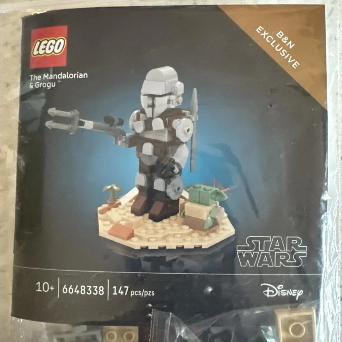 Barnes and Noble Exclusive Lego Star Wars The Mandalorian Grogu 6648338