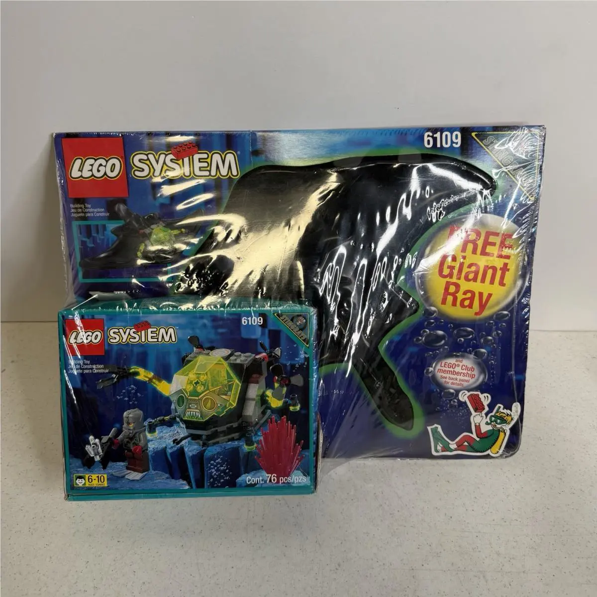 Lego Aquazone 6109 Sea Creeper with Giant Ray Rare