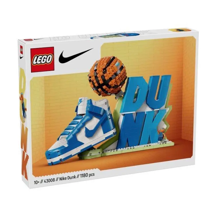 Lego x Nike ‘dunk’ 2025 Release 43008 Sneaker Display Mint Box