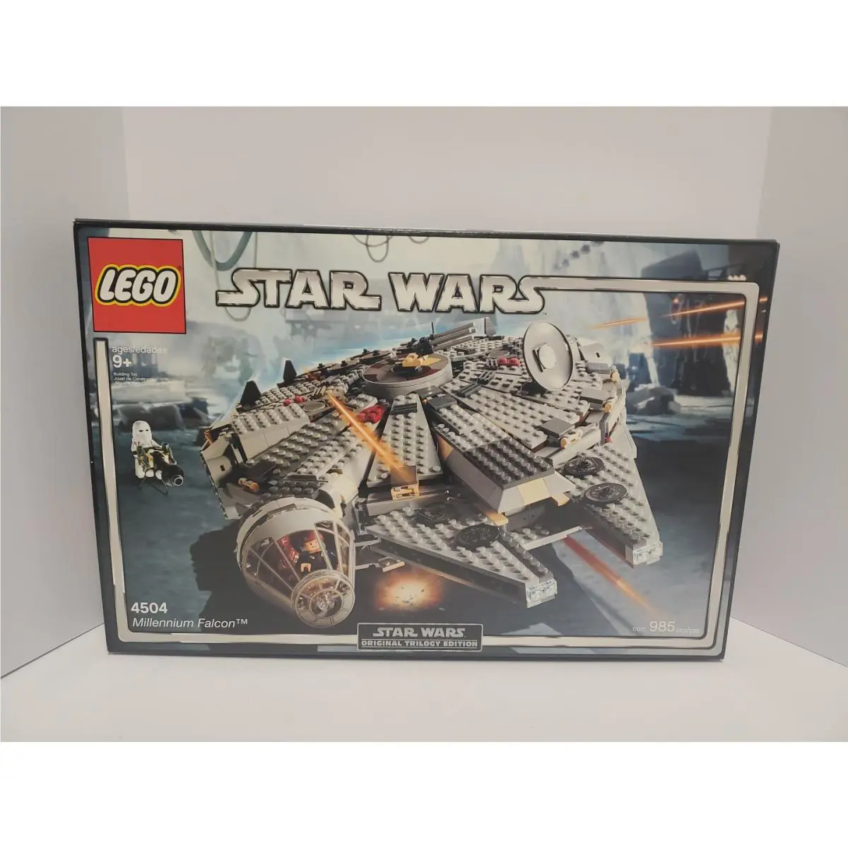 Lego Star Wars Millennium Falcon 4504 Mint 2004 Trilogy Edition