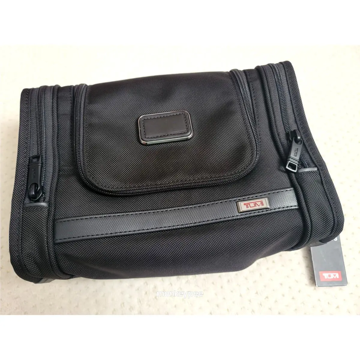 Tumi Alpha Hanging Travel Toiletry Bag Kit Black Ballistic Nylon 117254-1041