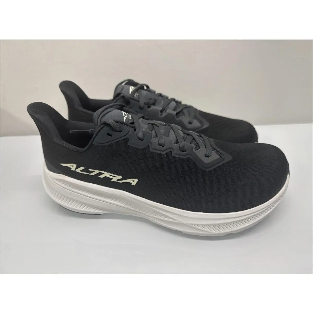 Altra shoes - Altra Experience - Experience - ALOA85RE010 - Black 0