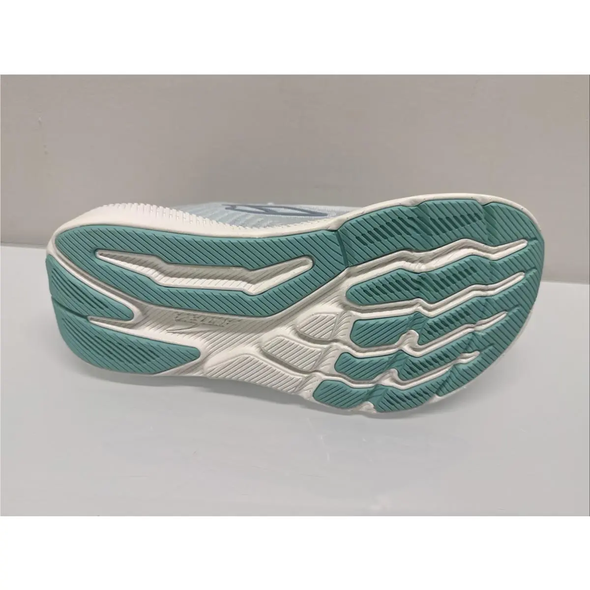 Altra shoes - Altra Experience - Experience - AL0A85NU233 - Gray 3