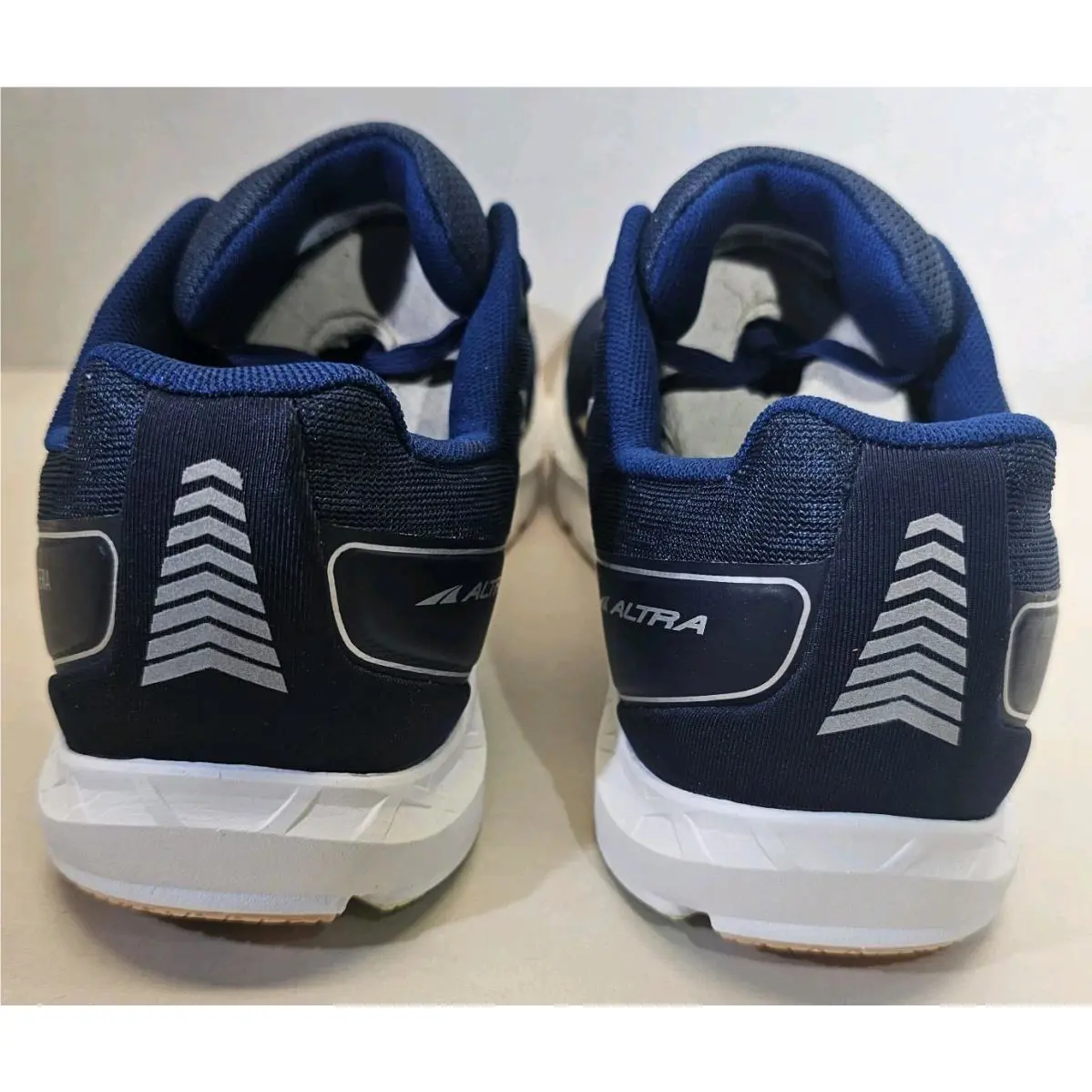 Altra shoes - Altra Rivera - Rivera - AL0A4VQV445 - Navy/White 8