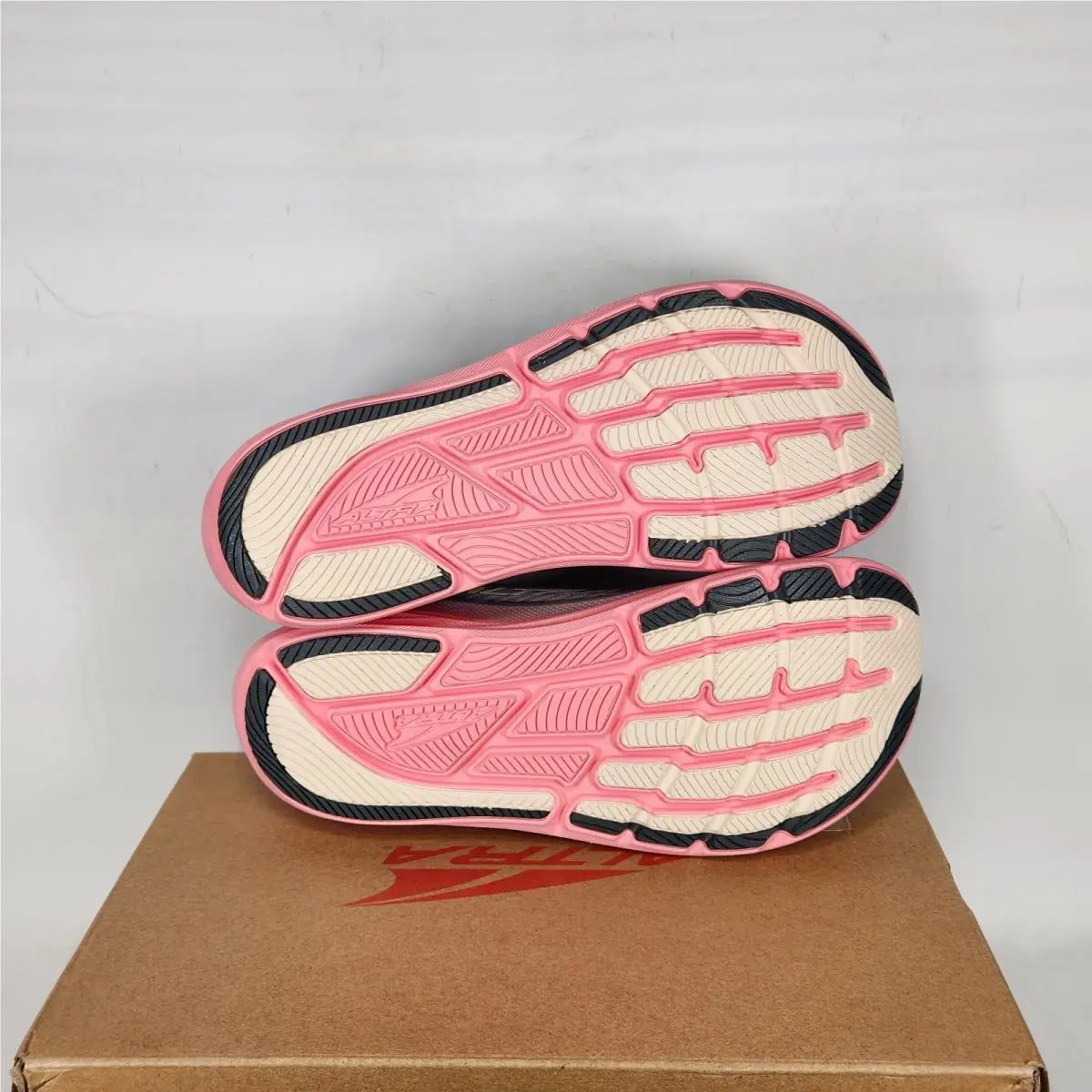 Altra shoes - Altra Torin - Torin - Gray 3