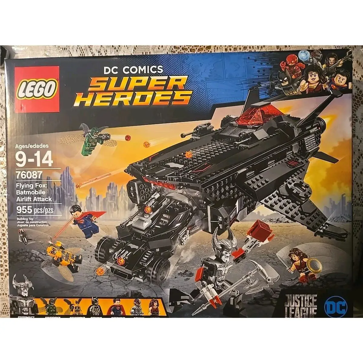 Lego DC Comics Super Heroes 76087 Flying Fox: Batmobile Airlift Attack C1 rd