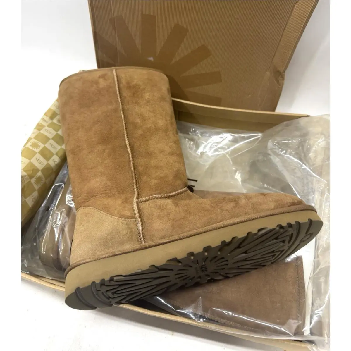 Ugg Australia Classic Tall Chestnut 5815 Sheepskin Lining Treadlite Sole- Sz 9