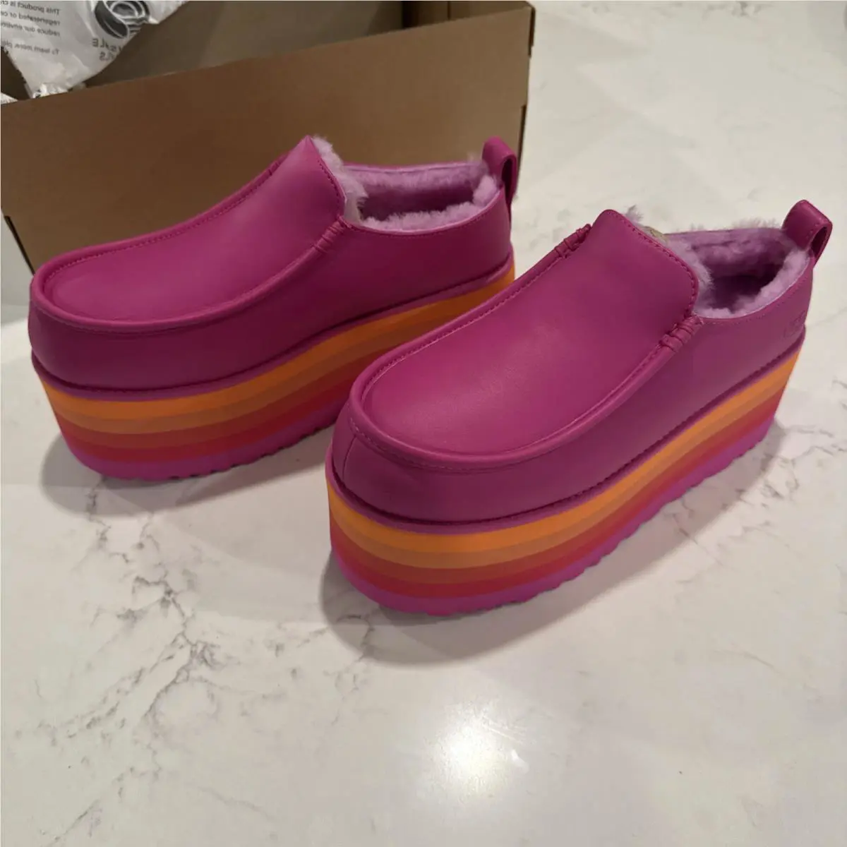 Ugg Urseen Platform Slipper in The Raspberry Multi Colorway Size Unisex 8/9