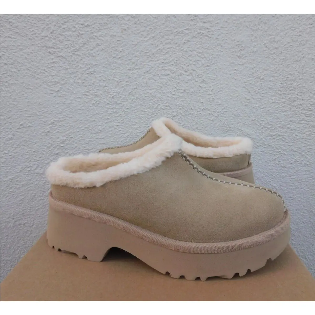 Ugg New Heights Cozy Clog Suede/ Wool 2 Heights Cozy Clog Platform Shoes Women US 10/ Eur 41