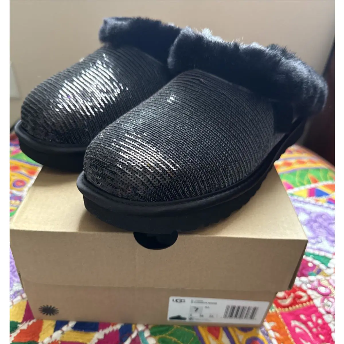 Ugg Australia Women`s Black Cluggette Sequin Slipper Shoe Size 7