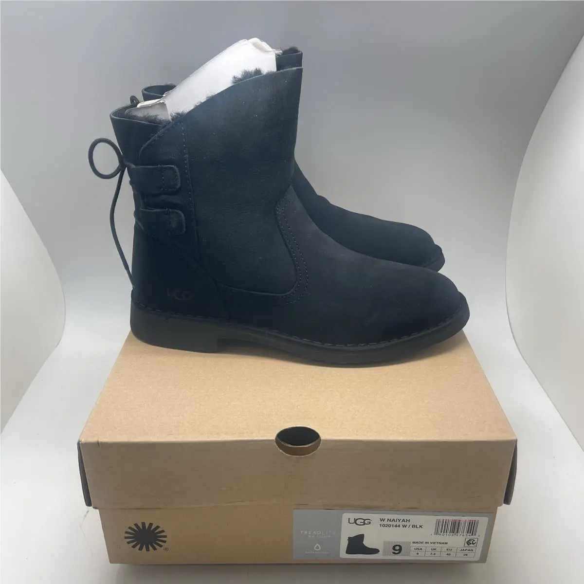 Ugg Boots Womens 9 Naiyah 1020144 Suede Ankle Black Pull On Lace Up Lined Shoes