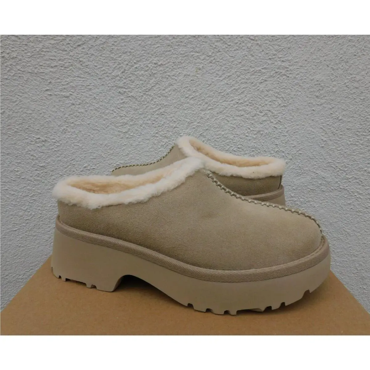 Ugg New Heights Cozy Clog Suede/ Wool 2 Heights Cozy Clog Platform Shoes Women US 9/ Eur 40