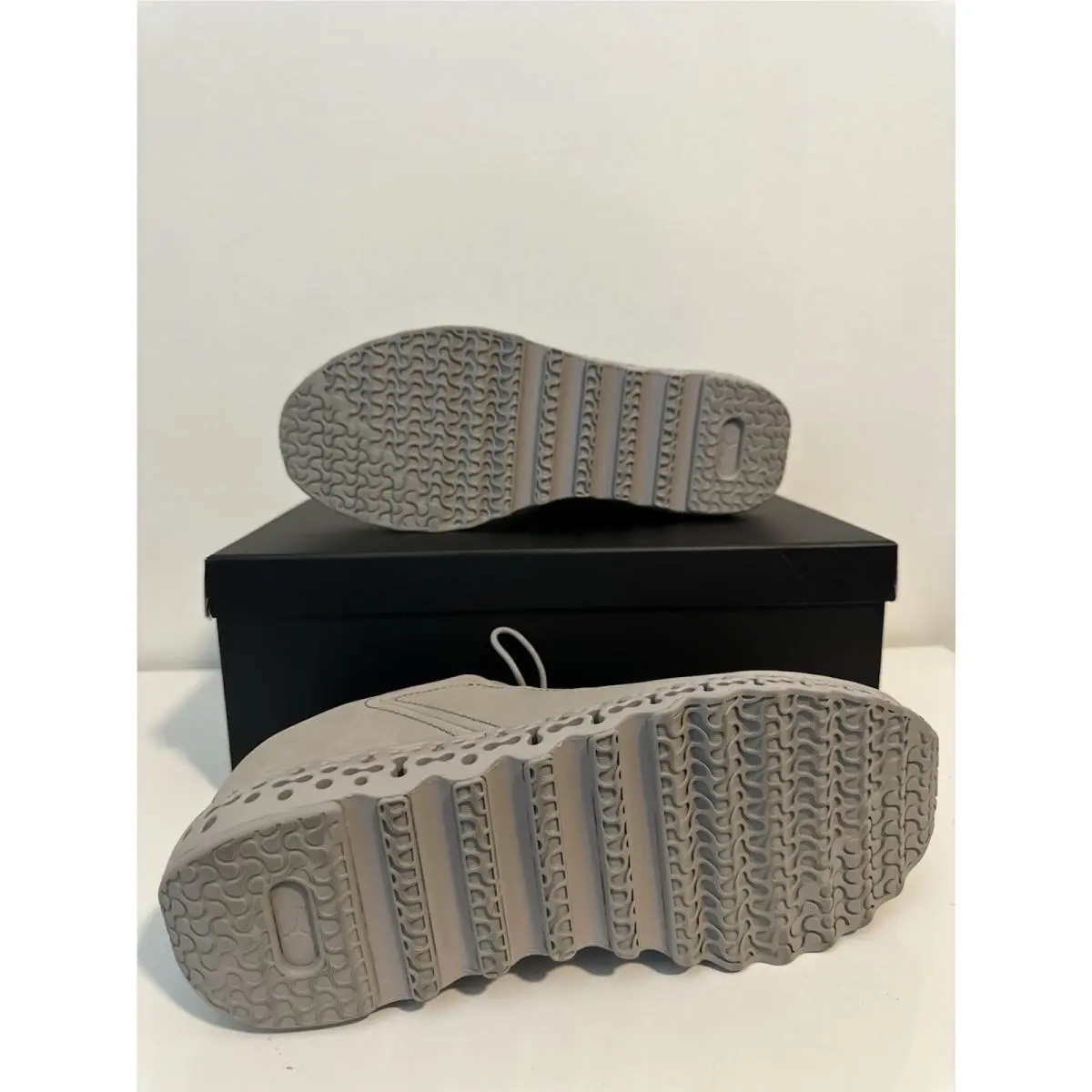 Puma shoes - PUMA Porche Design Xetic Lace Up - 30840702 - Grey 0