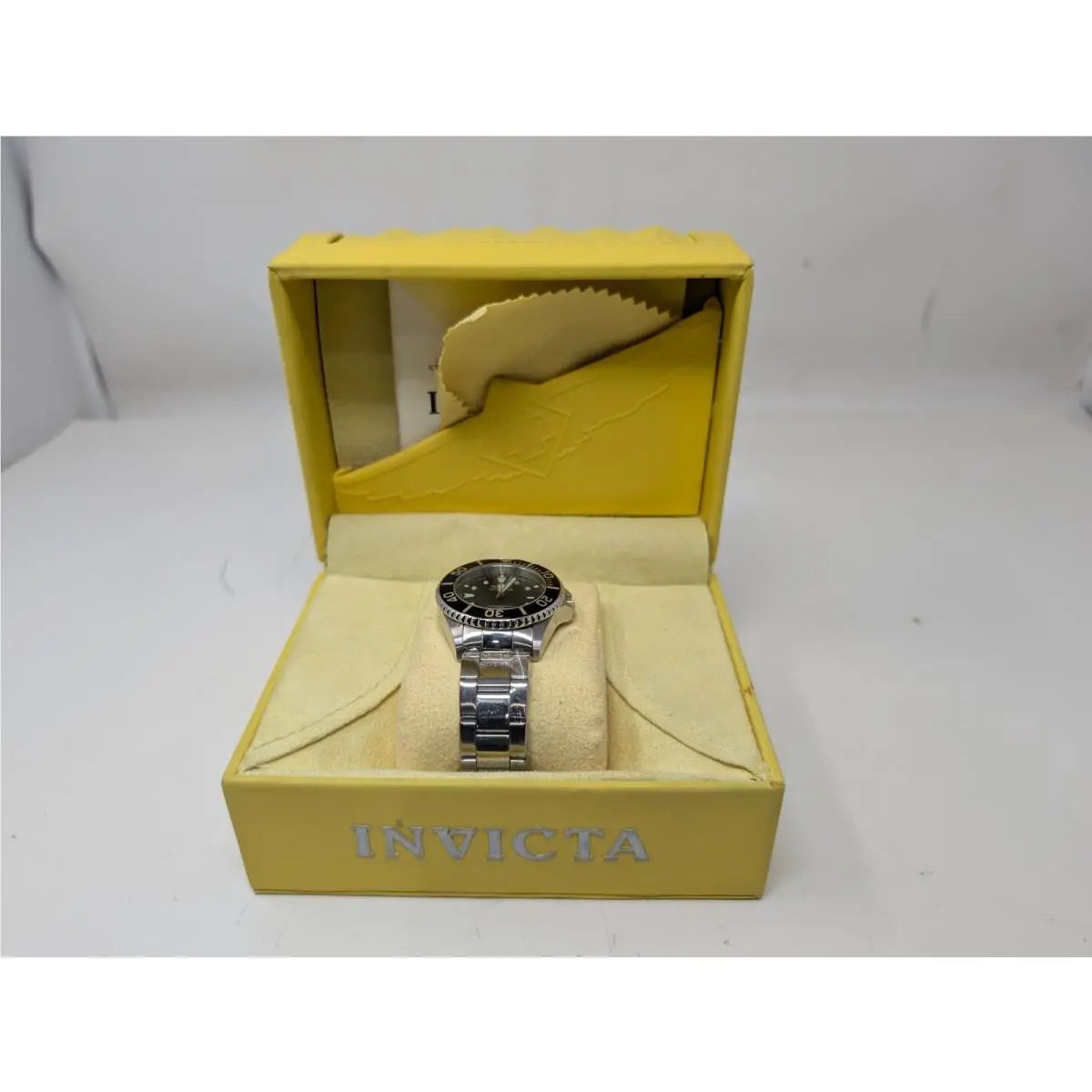 Invicta Pro Diver 100M Black Dial Stainless Steel Watch w/ Box 15