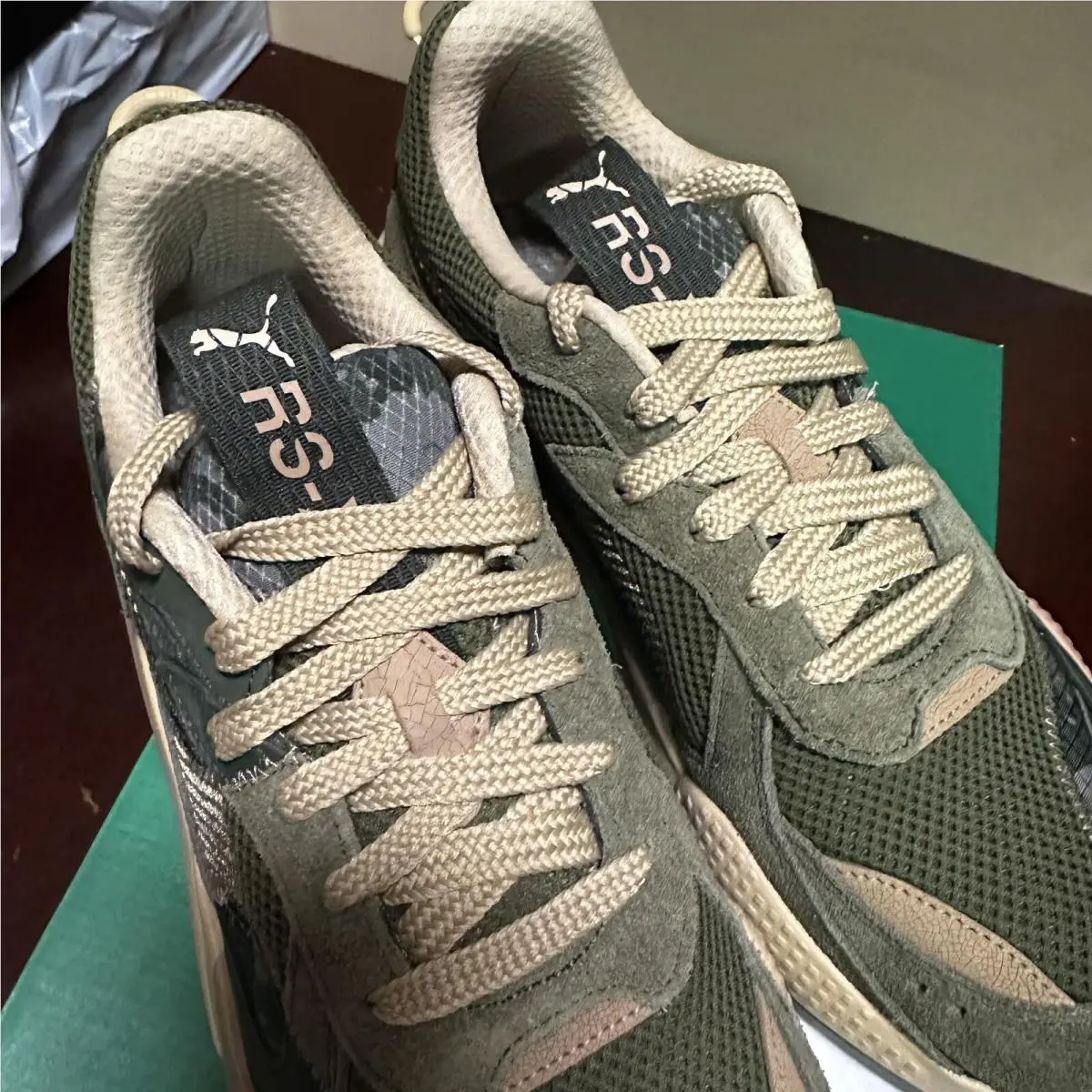 Puma shoes - Green 1