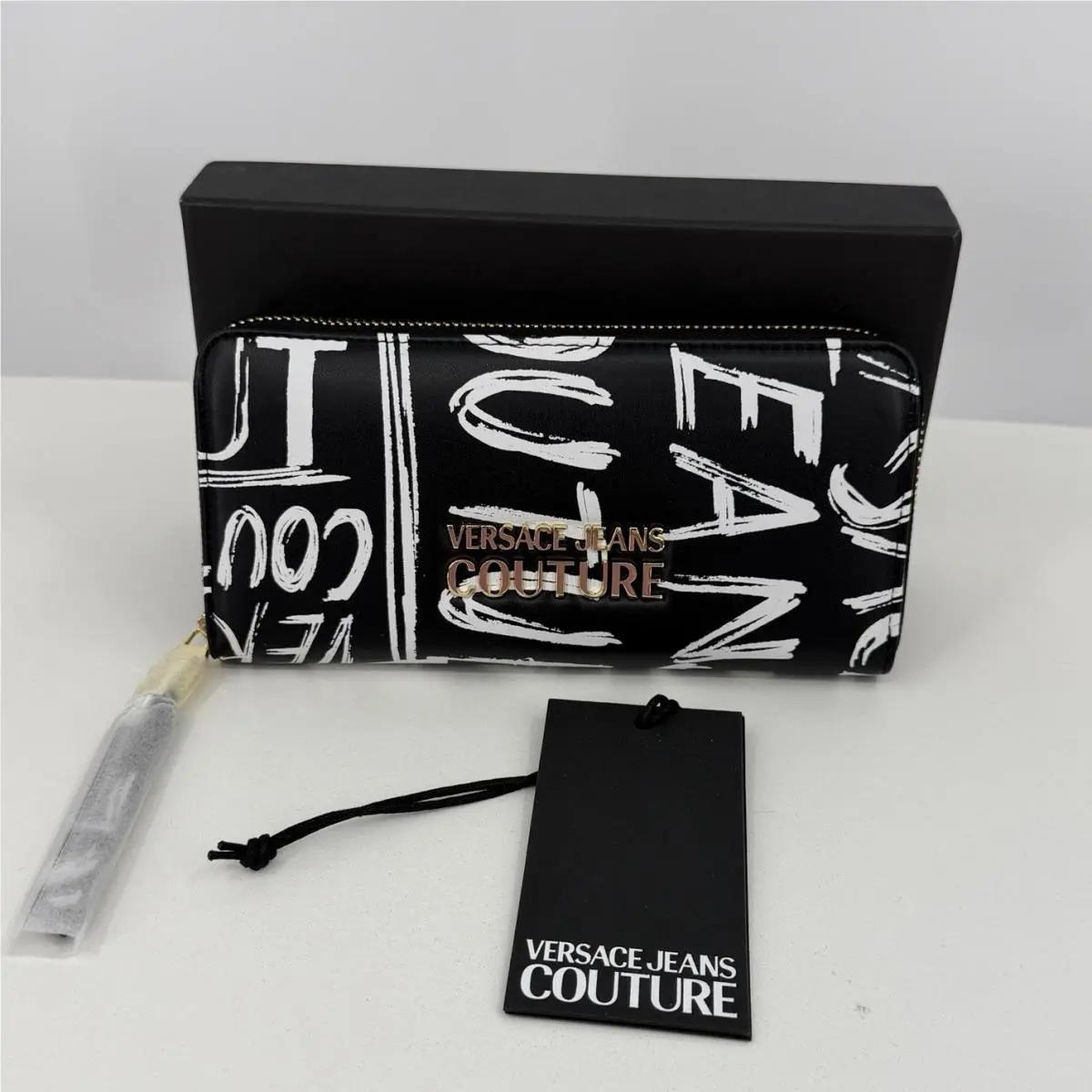 Versace Jeans Couture Doodle Zip Around Continental Wallet Allover Logo Black/wh