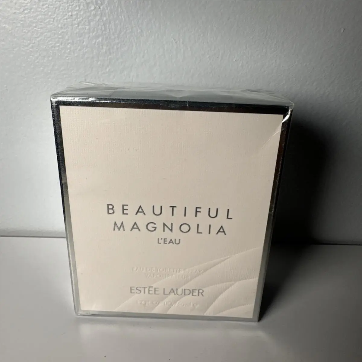 Estee Lauder Beautiful Magnolia L’eau Eau De Parfum Full Size Spray 1.7oz 50ml