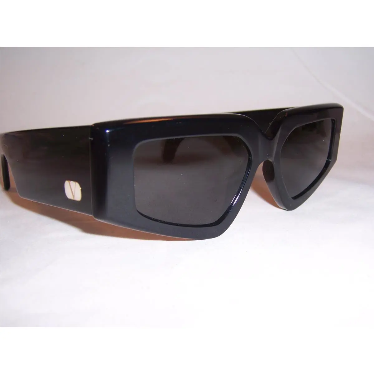 Valentino Sunglasses VG 0003SA 001 Black/gray 55MM