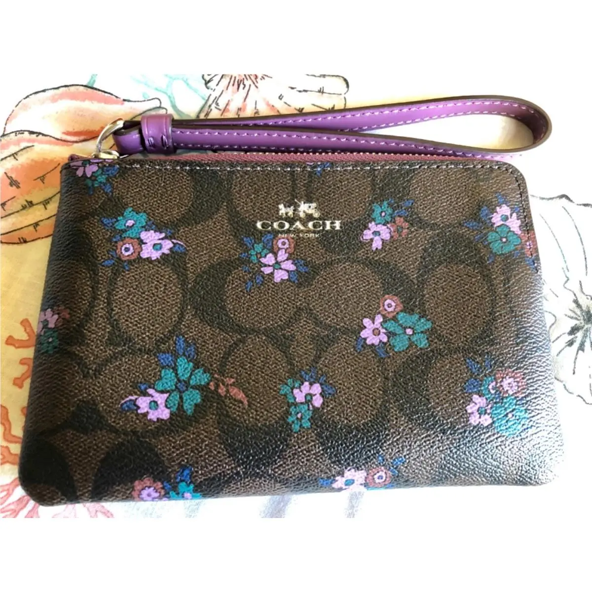 Coach Ranch Floral F59824 Corner Zip Leather Wristlet