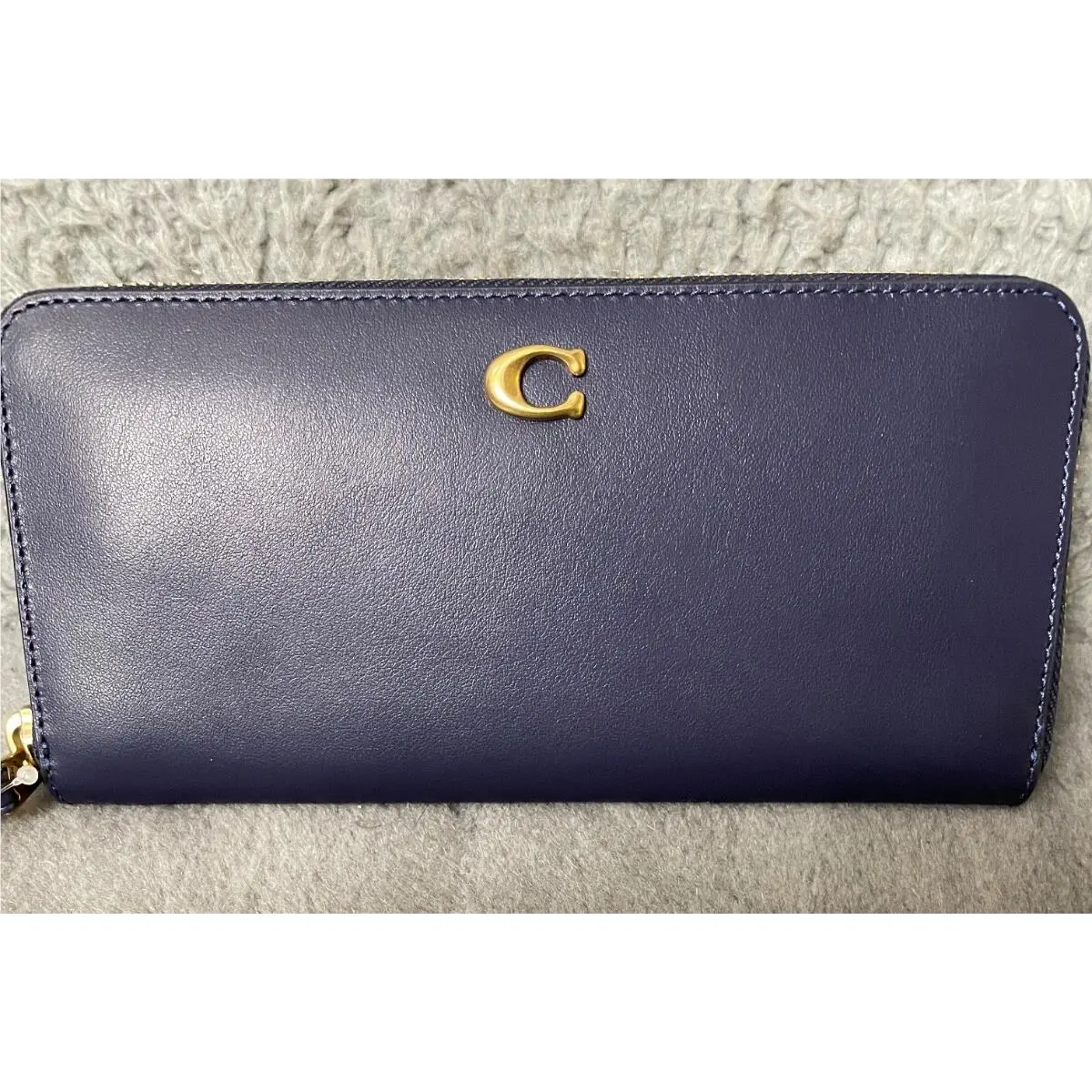 Coach Essential Slim Accordion Zip Wallet Navy Blue Pebbled Leather