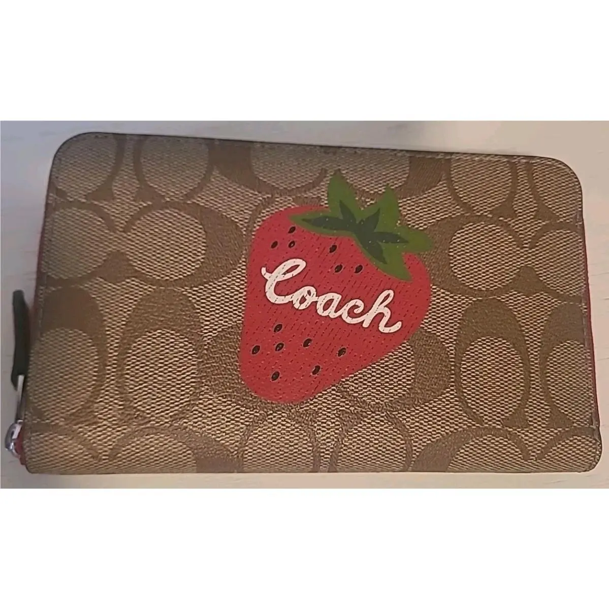 Coach Wild Strawberry Medium ID Zip Wallet CH529 Svrvb Khaki x Red