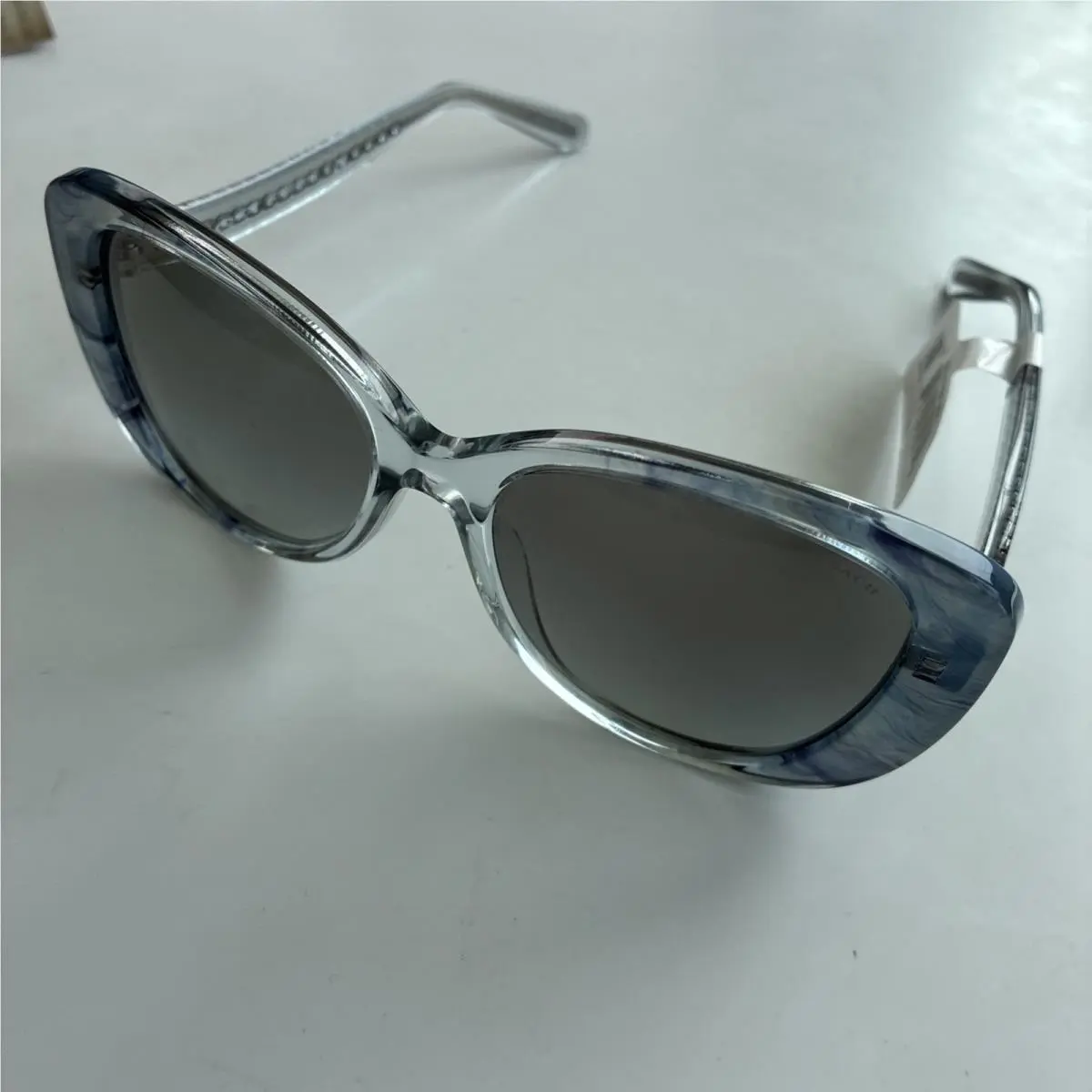Coach HC 8322 56553C Sunglasses Translucent Blue Ombré/blue Gradient