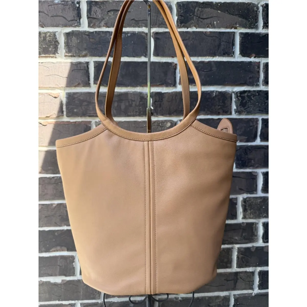 Coach Bea Shoulder Tote Soft Leather Natural Brown Tan C2594