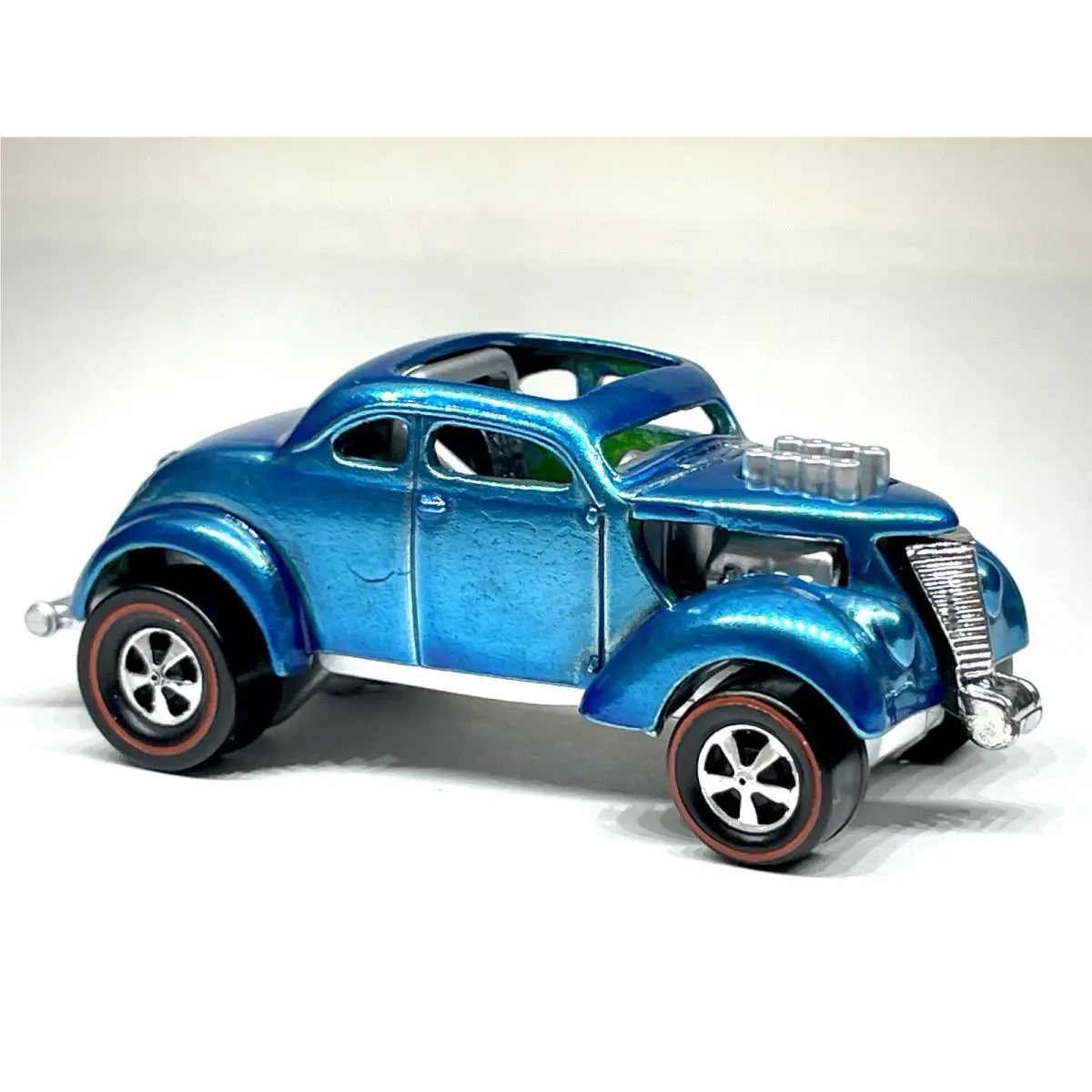 Hot Wheels Pass’n Gasser Custom Made Prototype Spectraflame Blue Redline