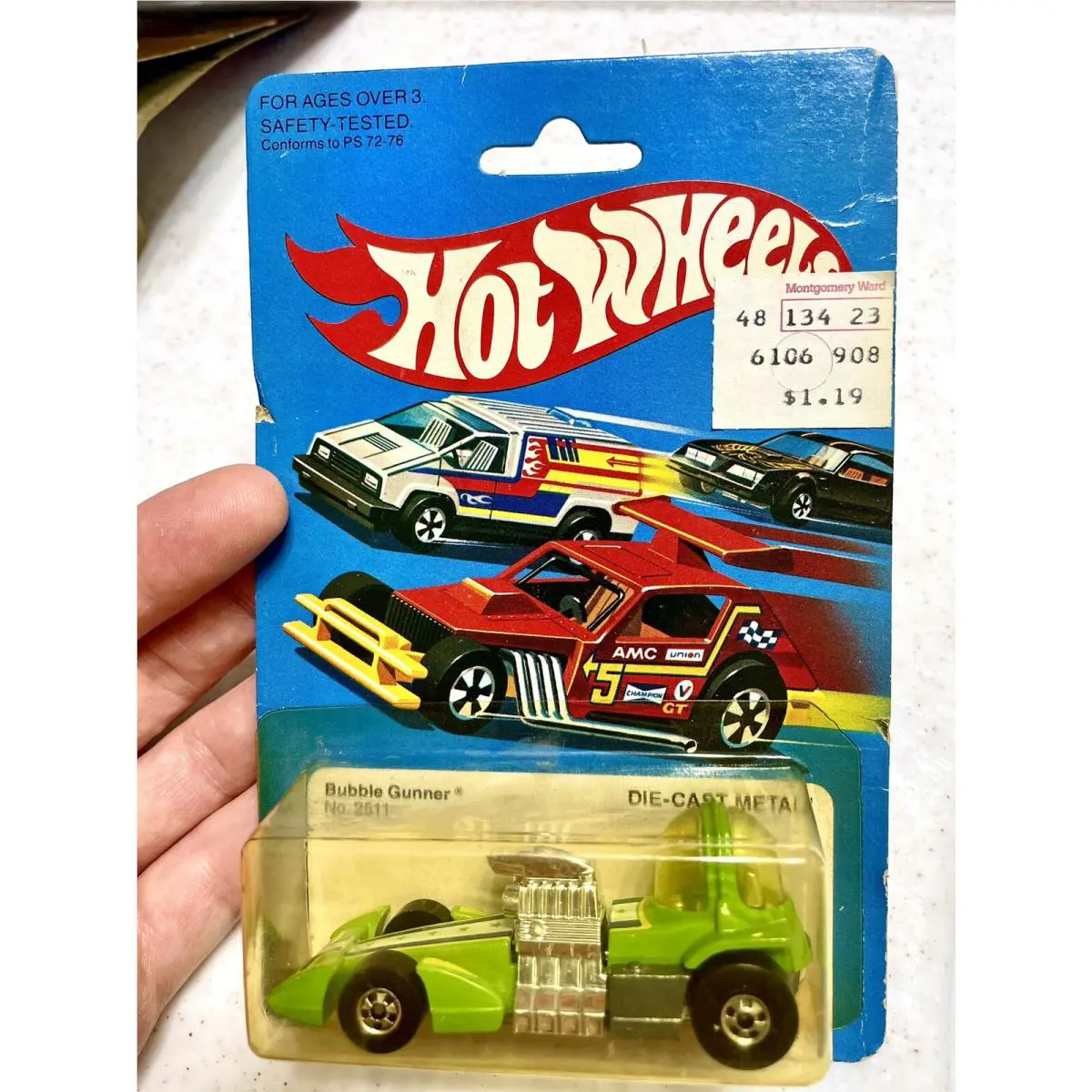 Hot Wheels Bubble Gunner 2511 Vintage 1981 Vehicles Card Version