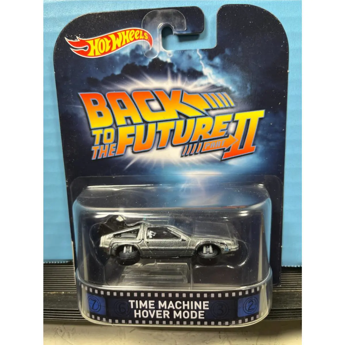 1/64 Hot Wheels Real Riders Back TO The Future Time Machine Delorean Hover Mode