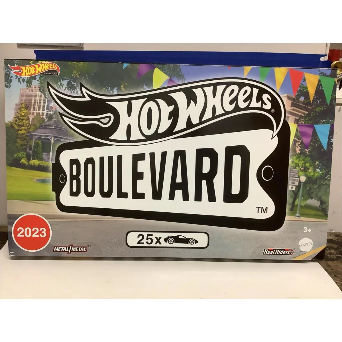 Hot Wheels Premium 2023 Boulevard 25 Cars Box Set