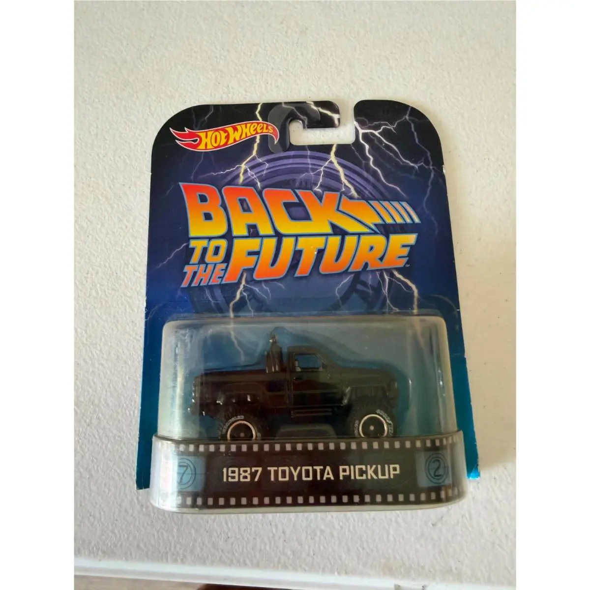 Hot Wheels Retro Entertainment Back To The Future 1987 Toyota Pickup P26