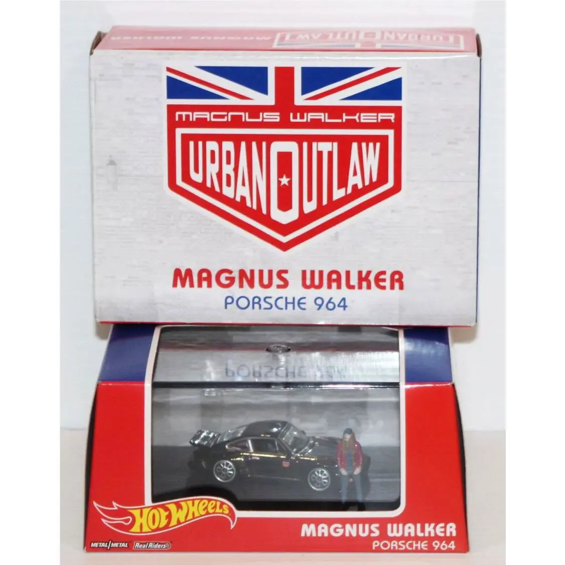 Hot Wheels 2019 Rlc Magnus Walker Urban Outlaw Porsche 964 Gray w/ Figure