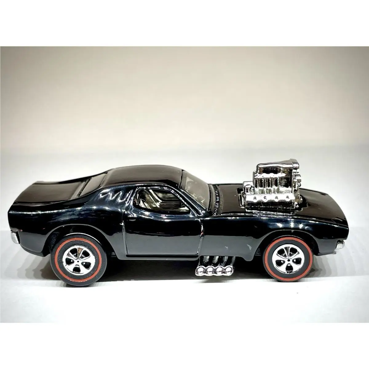 Hot Wheels Custom Made Redline Rodger Dodge Gloss Black 1/64 Diecast