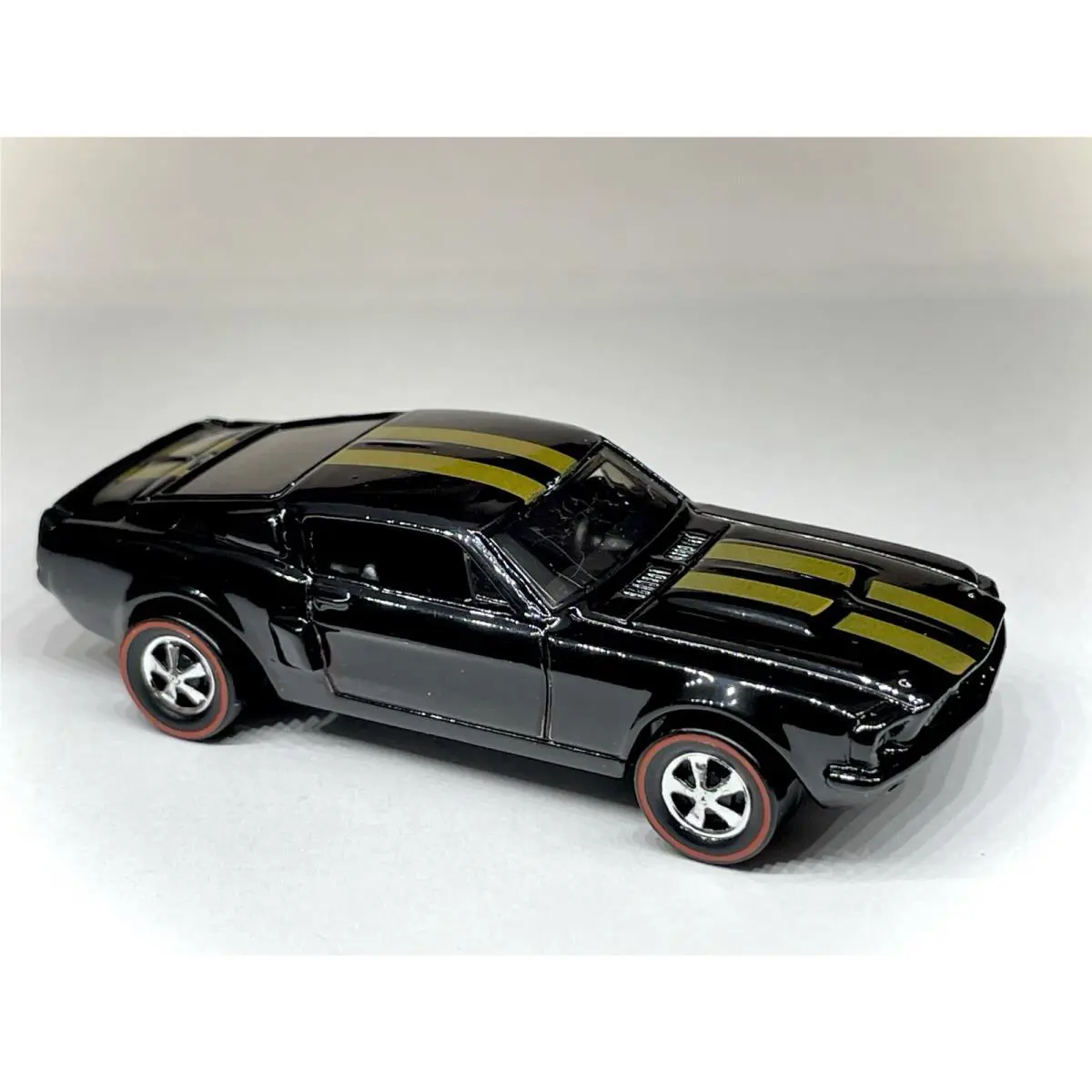Hot Wheels Custom Made Redline Mustang 1960 Shelby GT500 Diecast Car Black