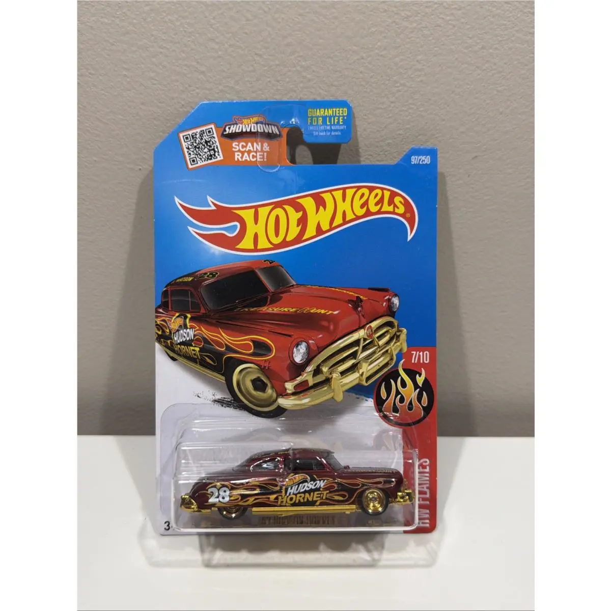Hot Wheels 2015 Sth 1952 Hudson Hornet HW Flames Series D28