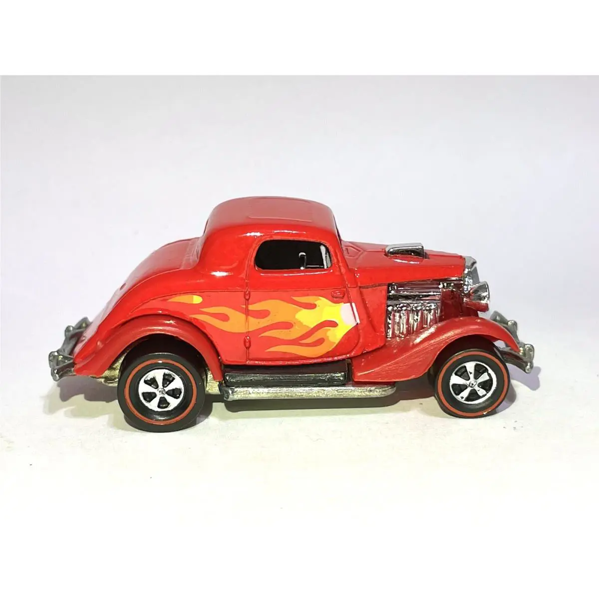 Hot Wheels “custom Made Redline” 3-Window `34 Classics Series 1988