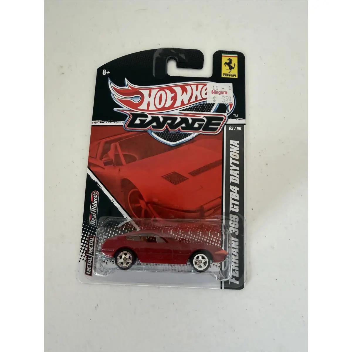 Hot Wheels Garage Ferrari 365 GTB4 Daytona Red Htf J52